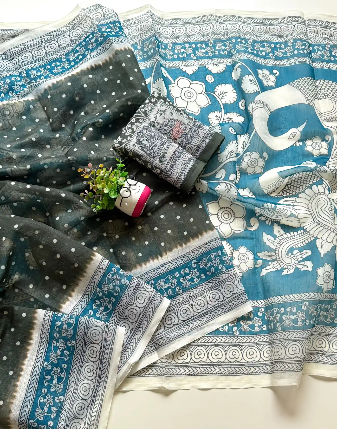 Soft Cotton Linen Fabric Witn Beautiful Floral Digital Print Saree
